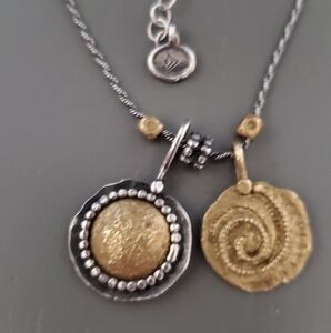 Silpada 2 Tone 5 piece Pendant/Charm Necklace Adj ⚜️🖤🤎⚜️